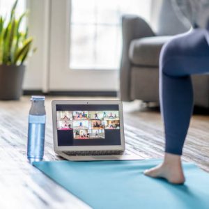 CURS DE YOGA ONLINE CU ANDREEA ȘEICARU
