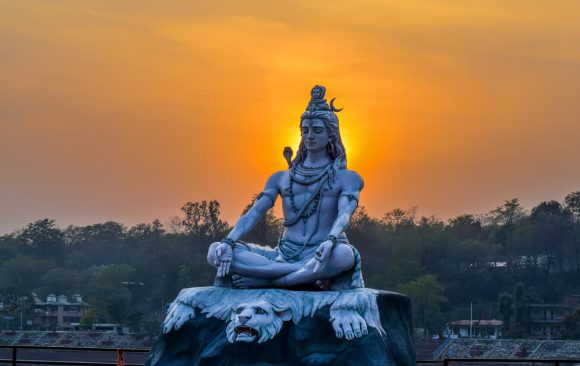 SHIVA, YOGHINUL OMNISCIENT RELEVANT PENTRU CALEA YOGA